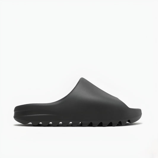Adidas - Yeezy slide - Black Label